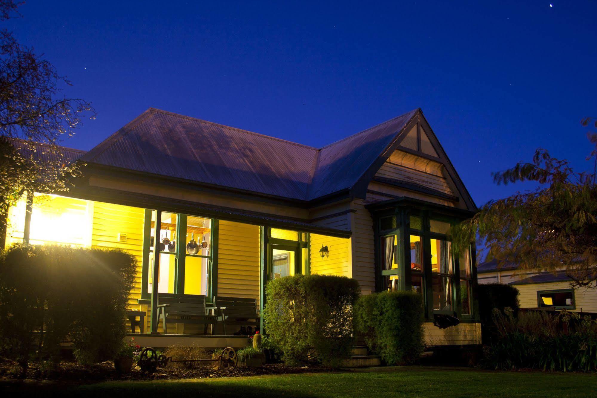 The Old Countryhouse Hotel Christchurch Exterior photo